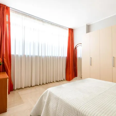 2 Bedrooms Penthouse In The Center Lägenhet Bari