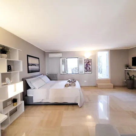 Lägenhet 2 Bedrooms Penthouse In The Center *