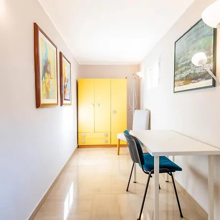 2 Bedrooms Penthouse In The Center Bari