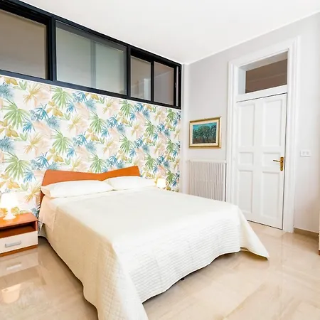 아파트 2 Bedrooms Penthouse In The Center *